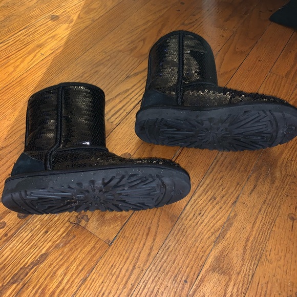 Lil Girls Black Sequin Ugg Boots (Authentic) - Picture 3 of 4